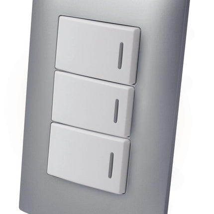 Apagador Triple Sencillo de Tecla con Placa Plástica ALTIMUS